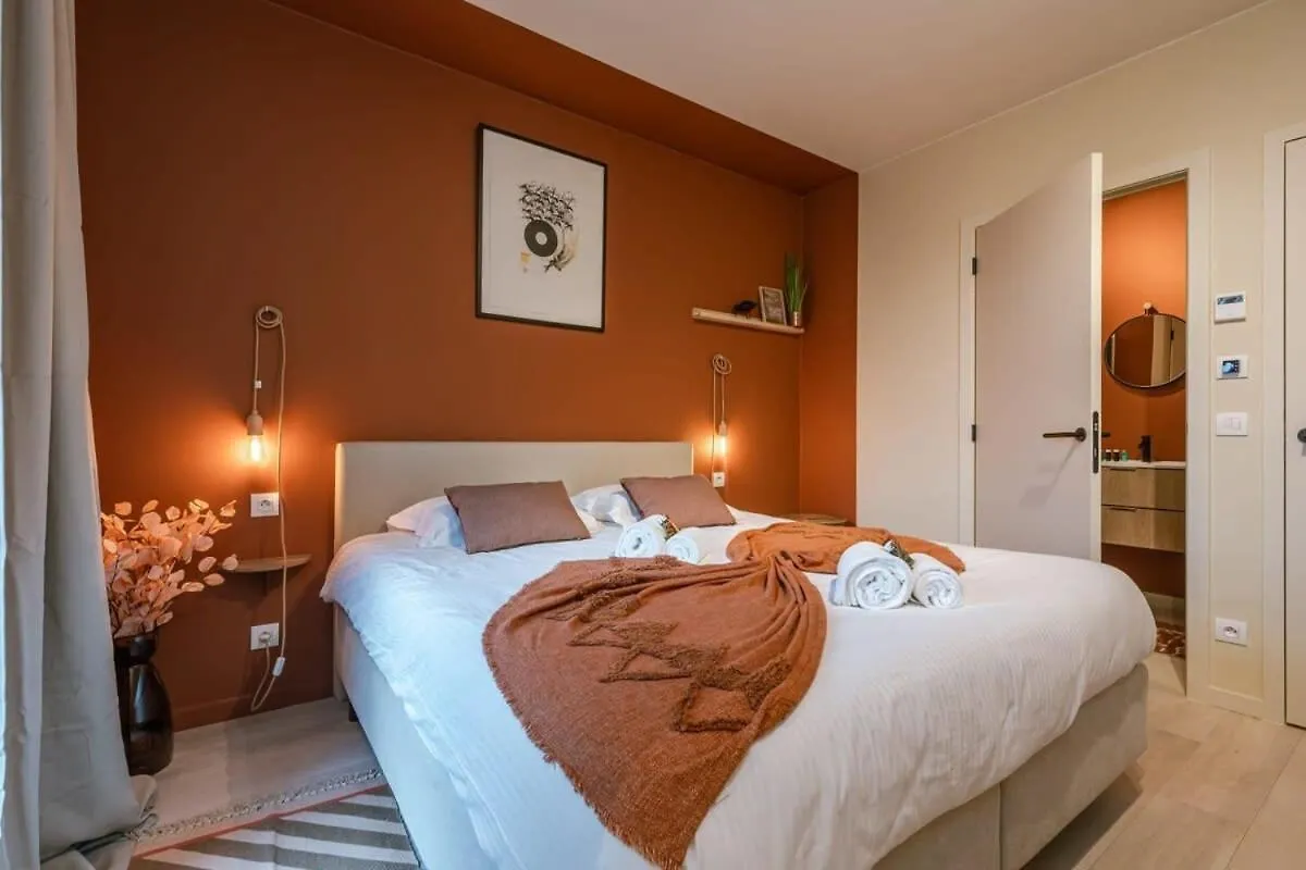 Stunning Apartment With Terrace And Parking Ostend 0*,