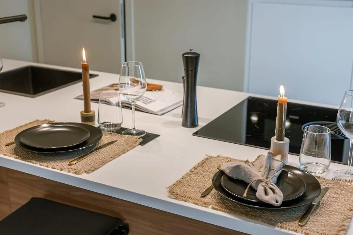 Stunning Apartment With Terrace And Parking Ostend
