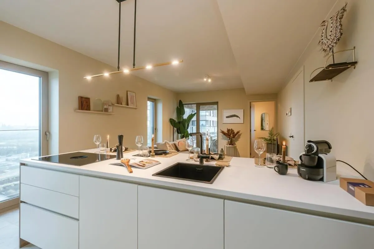 Stunning Apartment With Terrace And Parking Ostend