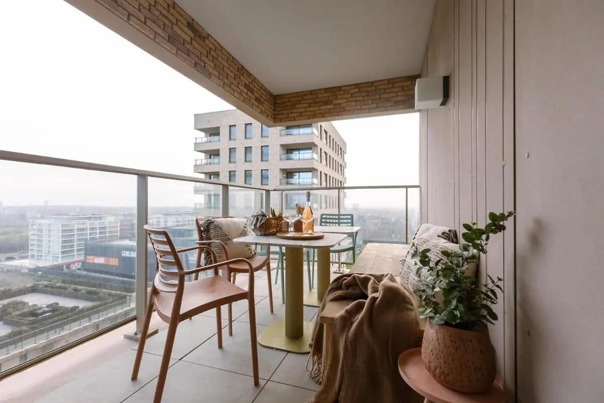 Stunning Apartment With Terrace And Parking Ostend